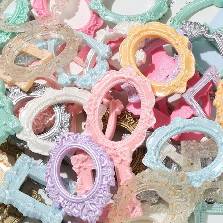 Mini Gold Picture Frame Tiny Baroques Ornate Frame for DIY Jewelry Display Wall Decors Small Resin Antique Photo Frame