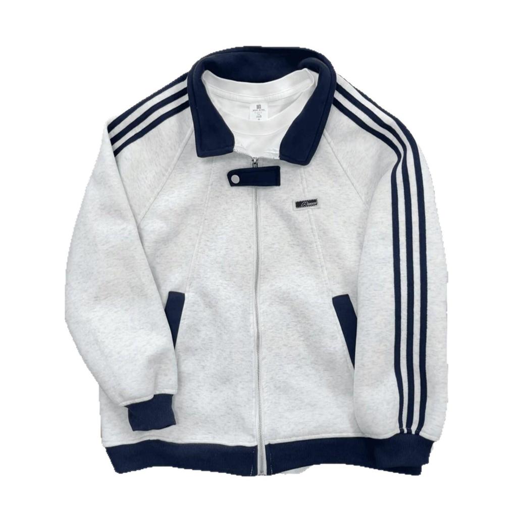 Herrjacka i Amerikansk College-stil med Lapptäcke och Ståkrage - Sportig Design med Tre Streck för Höst/Vinter