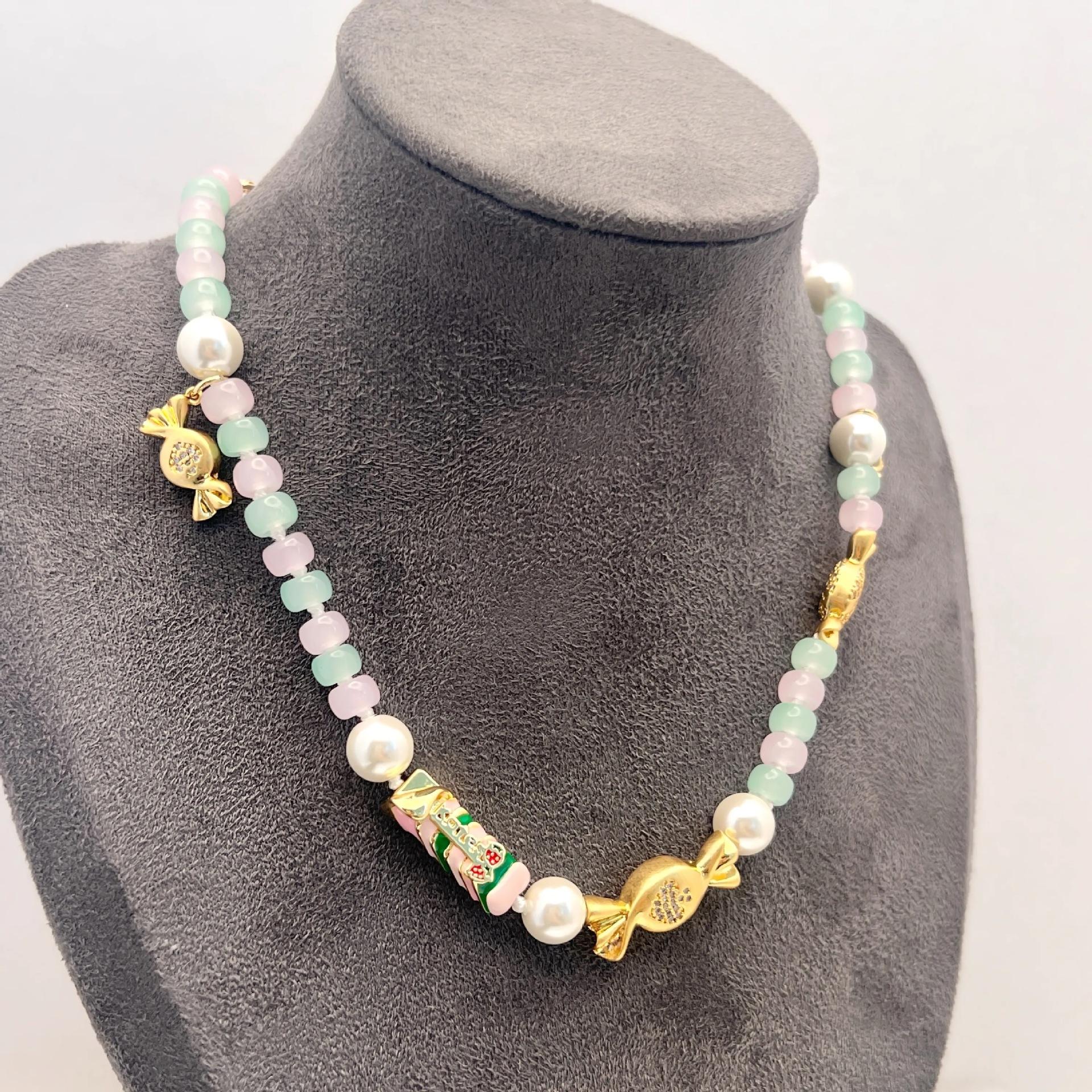 Small Fresh Geometric Color Beaded Necklace Niche Design Exquisite Style Fashion Girl Heart Versatile Collarbone Chain