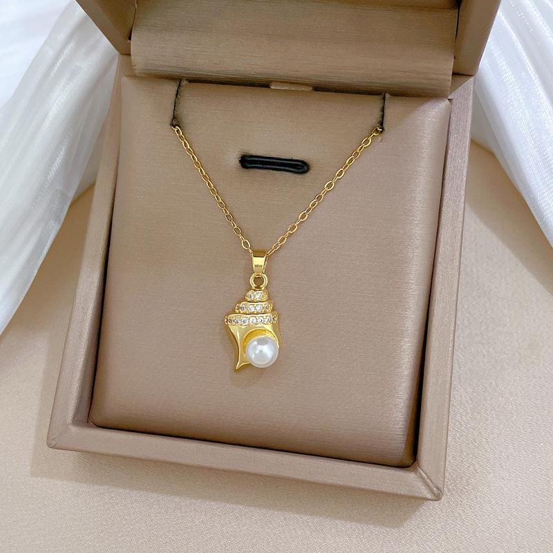 Snail Pearl Full Diamond Light Luxury Temperament Gorgeous Full Diamond Necklace Women'S Versatile Collarbone Chain Titanium Steel Chain