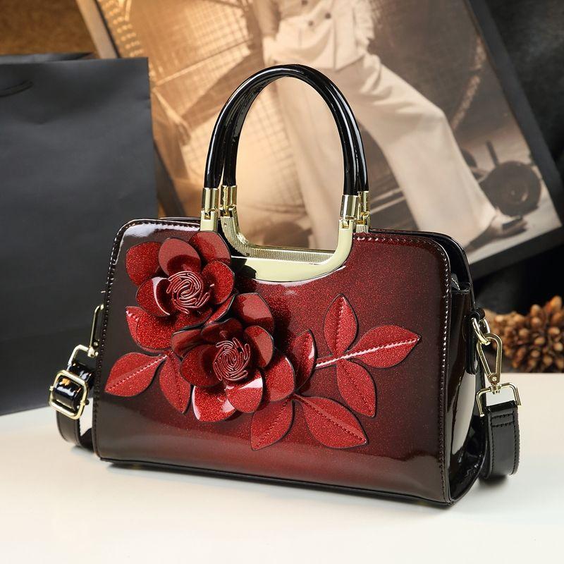 Univerzální dámská crossbody taška s květinami v temperamentu 2024 Nová elegantní kožená taška přes rameno