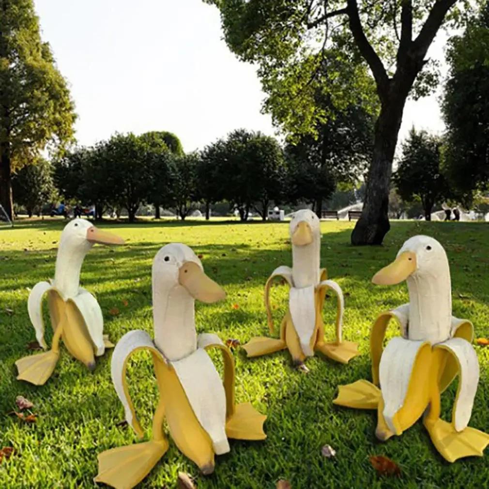 Banana Duck Garden Decor Sculptures Yard Vintage Gardening Decor Art Whimsical Peeled Banana Duck Home Statues Crafts Creative
