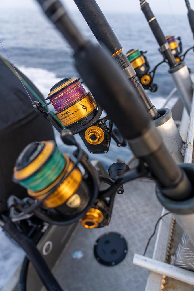 PENN Spinfisher VII 3500 Saltvann Spinnfiskesnelle HøyreVenstre Håndtaksposisjon IPX5 Forsegling HT-100 Frontbrems Super Line Spole Presisjon CNC Girteknologi