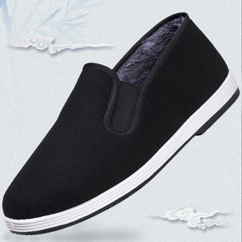 Men's Autumn/Winter Beijing Cloth Shoes with Velvet Lining, Thick Cotton, Injection Molded Sole, for Warmth and Comfort.