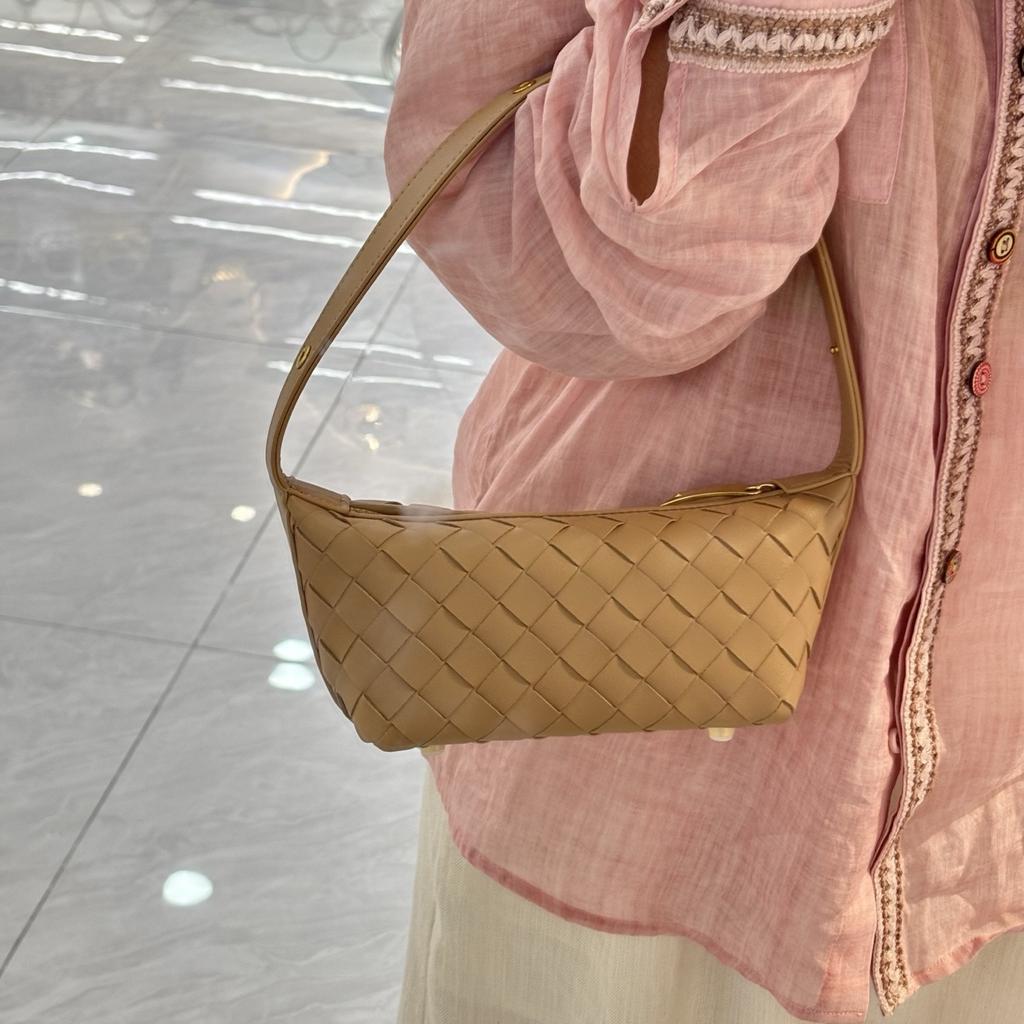 Cross-border cowhide hand-woven mini zipper bento bag niche portable lunch box bag versatile single shoulder underarm women's bag