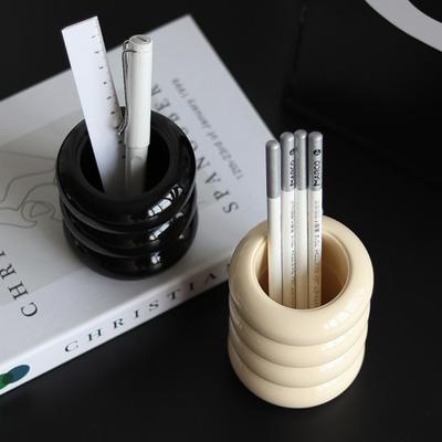 Stojan na pera Velkokapacitní Kulatý Udržujte Uklizeno Kreativní Design Stolní Držák na Tužky a Štětce na Make-up Nádoba Domácí Potřeby