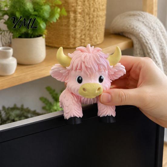 Einzigartiges Büro-Arbeitsplatz-Gadget Niedliche Hochlandkuh Monitor-Sitzer Dekoration, 3D-gedruckte Figur, Lustiger Computerbildschirm-Topper Schreibtisch-Ornament