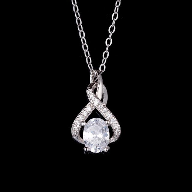 High-end Olive Green Heart Pendant Necklace Female Luxury Clavicle Chain 925 Silver Necklace Lady Temperament Delicate Gift