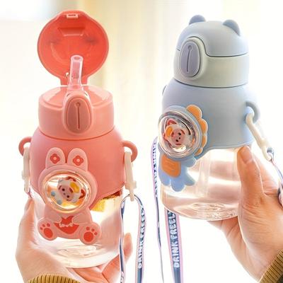 600 ml/20,3 oz Tragbare süße Cartoon-Wasserflasche mit Klappdeckel und Strohhalm, Wasserbecher mit Riemen für Outdoor-Sport, Fitness, Tourismus, Kindergeschenk