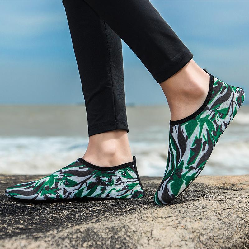 Women Men Water Barefoot Shoes Leopard Design Beach Shoes Quick Dry Hiking Sports Sandals Casual Training Shoes Light Sandals 46