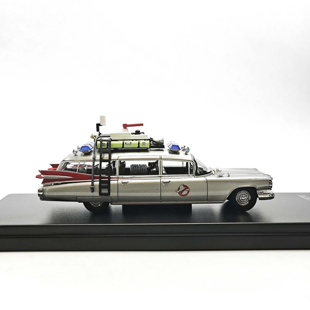 YS 1/64 Brave Victory Lacquer Dare-to-Die Squad Ghost-Catching Car 1st Generation Alloy Car Model