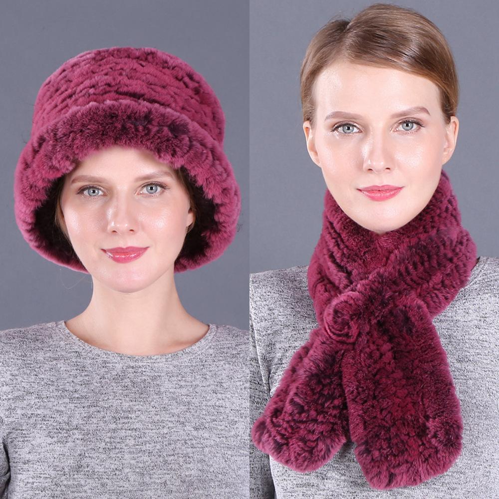 Вязаная шерстяная шапка-шарф