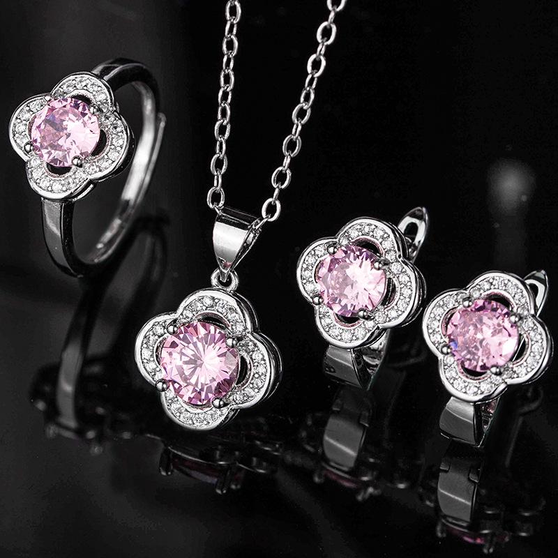 

Діамантовий Лотос Набір: Жовтий кулон, сережки з зеленими діамантами та каблучка з дорогоцінним каменем для жінок Earrings [Pair] рожевий