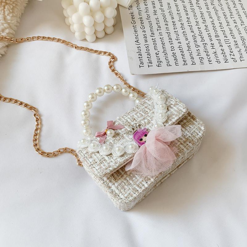 Adorable Girls Crossbody Bag Featuring Soft Canvas Material And Elegant Bow Style