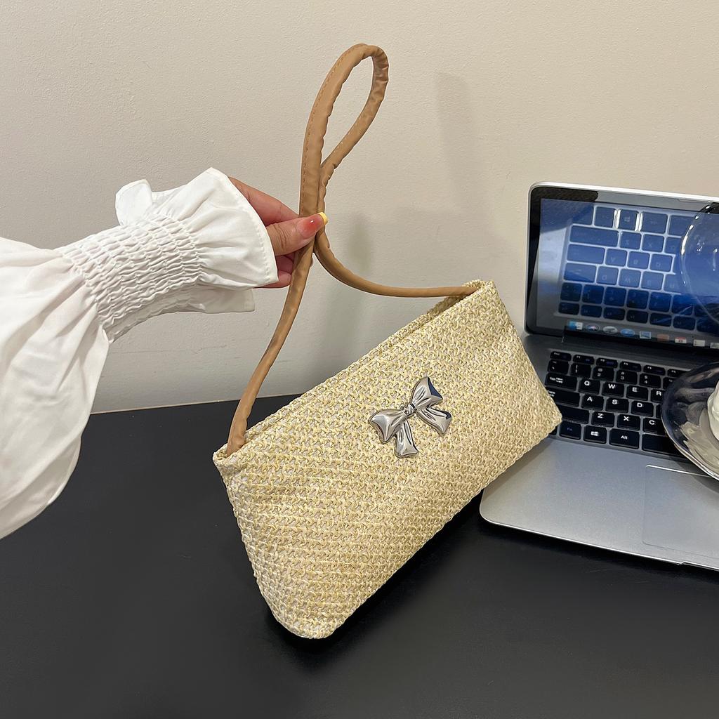 Large Capacity New Casual Temperament Underarm Simple Fashion Solid Color Bow Summer 2025 Straw Woven Shoulder Bag Bag