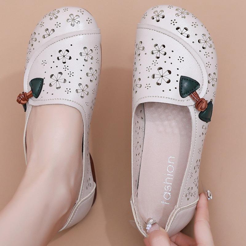Shoes Summer Middle-aged Sandals Women's Soft-soled Elderly Hollowed-out Hole-hole Single Shoes Beef Tendon Sole Breathable Middle-aged Leather Shoes