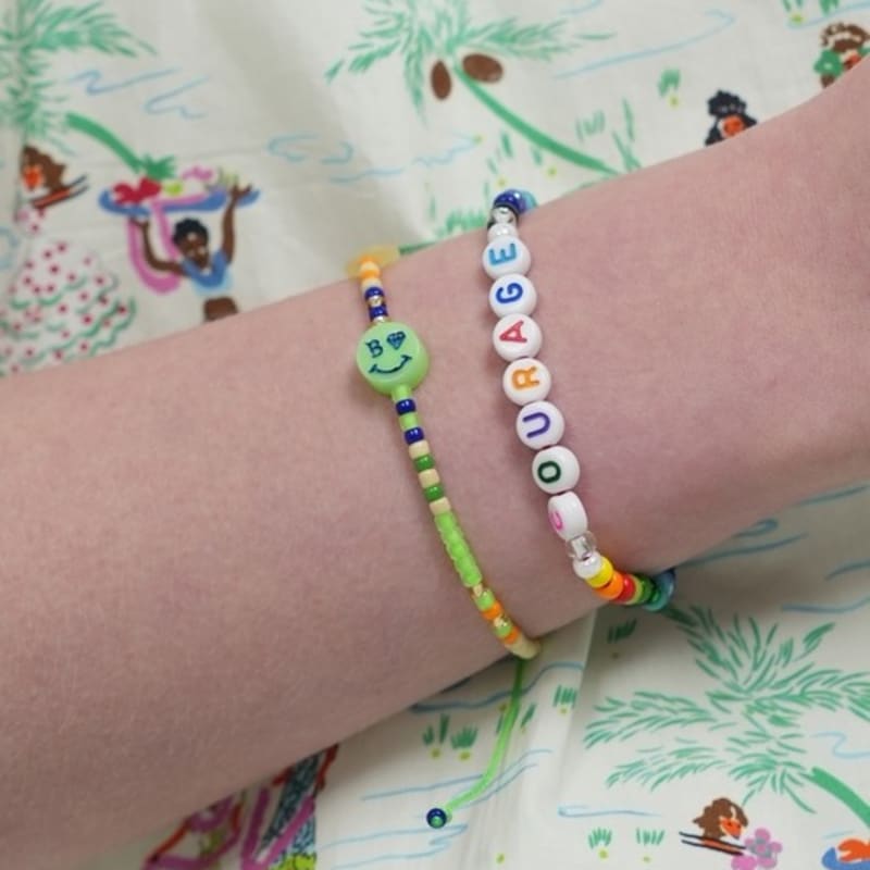BONBEAU Kitsch Motives Charm Beads Knot Bracelet Kitsch Smile Teddy Bear Charm Beads Thread Bracelet Knot Bracelet