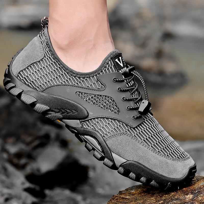 Shoes Men Slip On Upstream Shoes Quick Dry Wading Sneakers Water Hiking Beach Surfing Shoes Swimming Slippers Zapato Agua