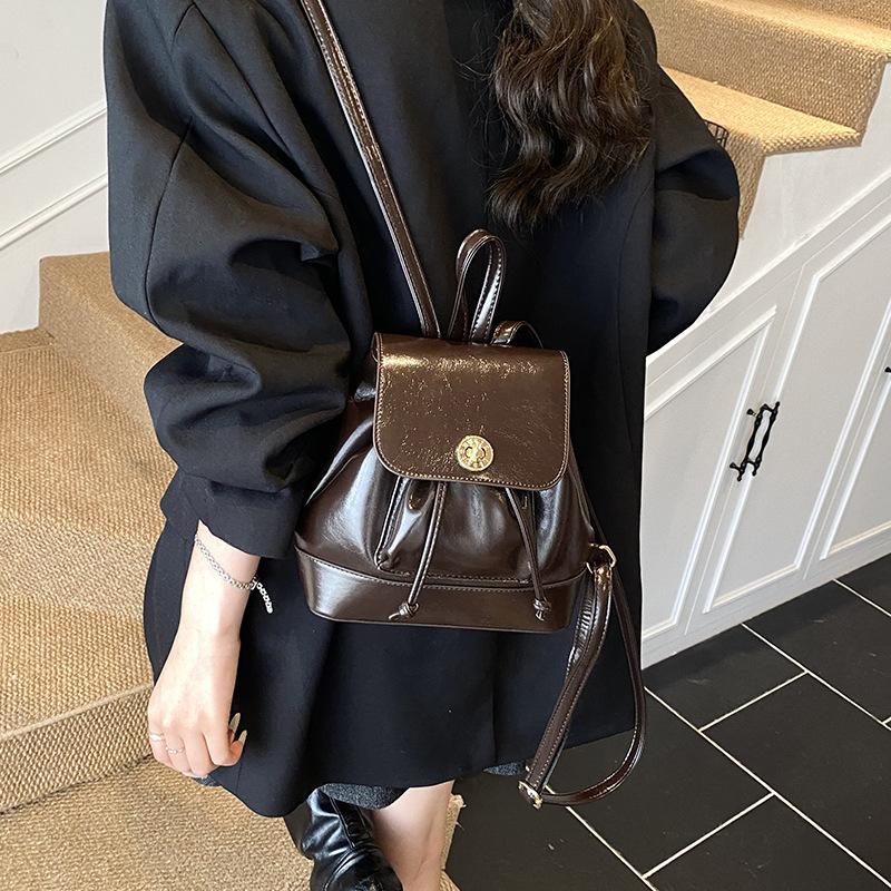 Backpack Small Women's Design Sense Niche Backpack Women's 2025 New Fashion High Sense Messenger Bag