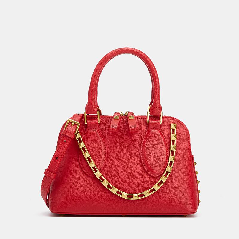 Women's Bag Chain Riveted Shell Handbag Europe and The United States Trend Sweet Cool Leather Women's Bag