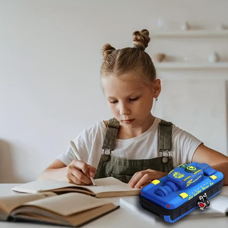 

1Pc Personalized Tank - Shaped Pencil Case - Creative Large - Capacity Cartoon Design, Multifunctional Stationery Box for Primary School Students зелений