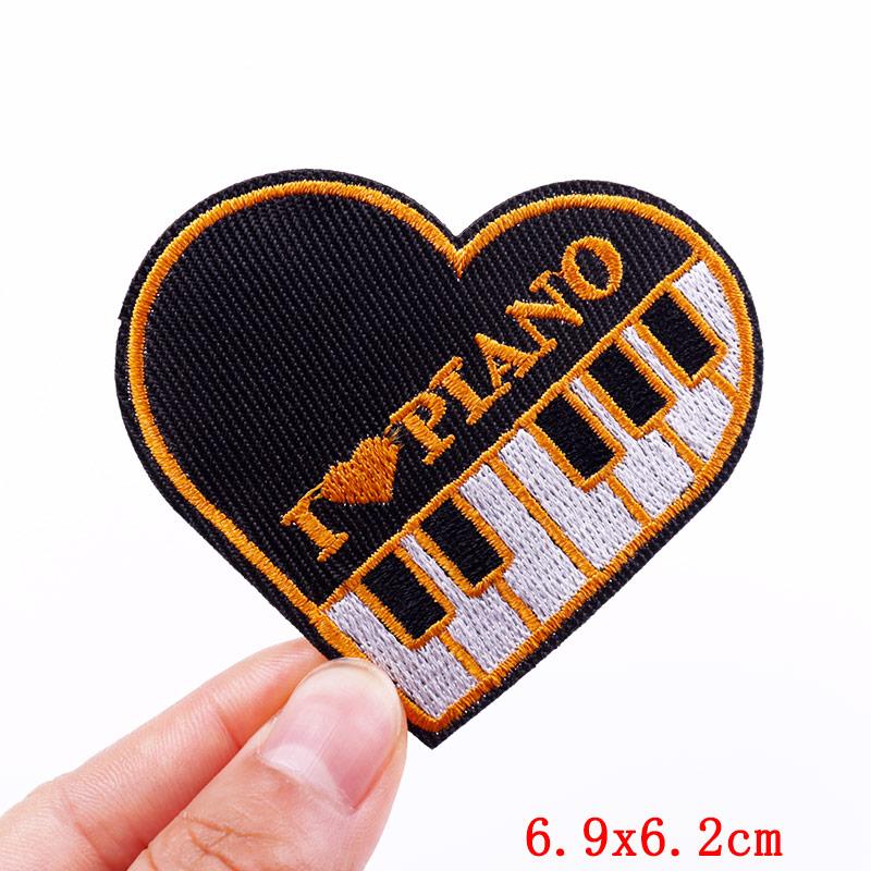 Cartoon Embroidery Patch Iron On Patches For Clothing DIY Radio Game Console Camera Patch Embroidered Patches On Clothes Decor