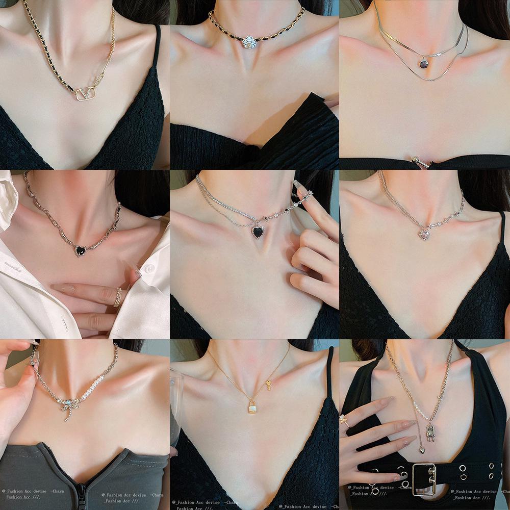 

Korean Heart Pearl Necklace - Light Luxury Clavicle Chain for Women