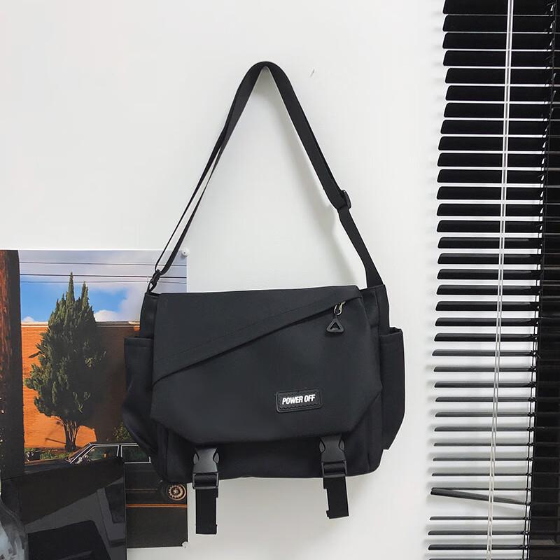 

Men s Retro Workwear Crossbody Messenger Bag 1