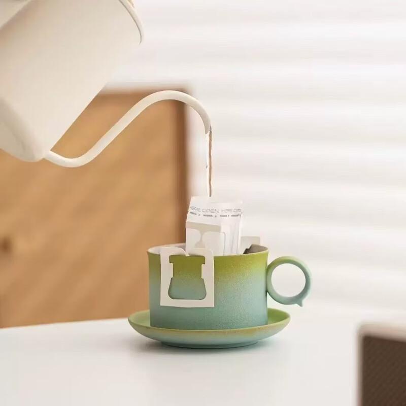 OLOEY Striped Ceramic Travel Mug