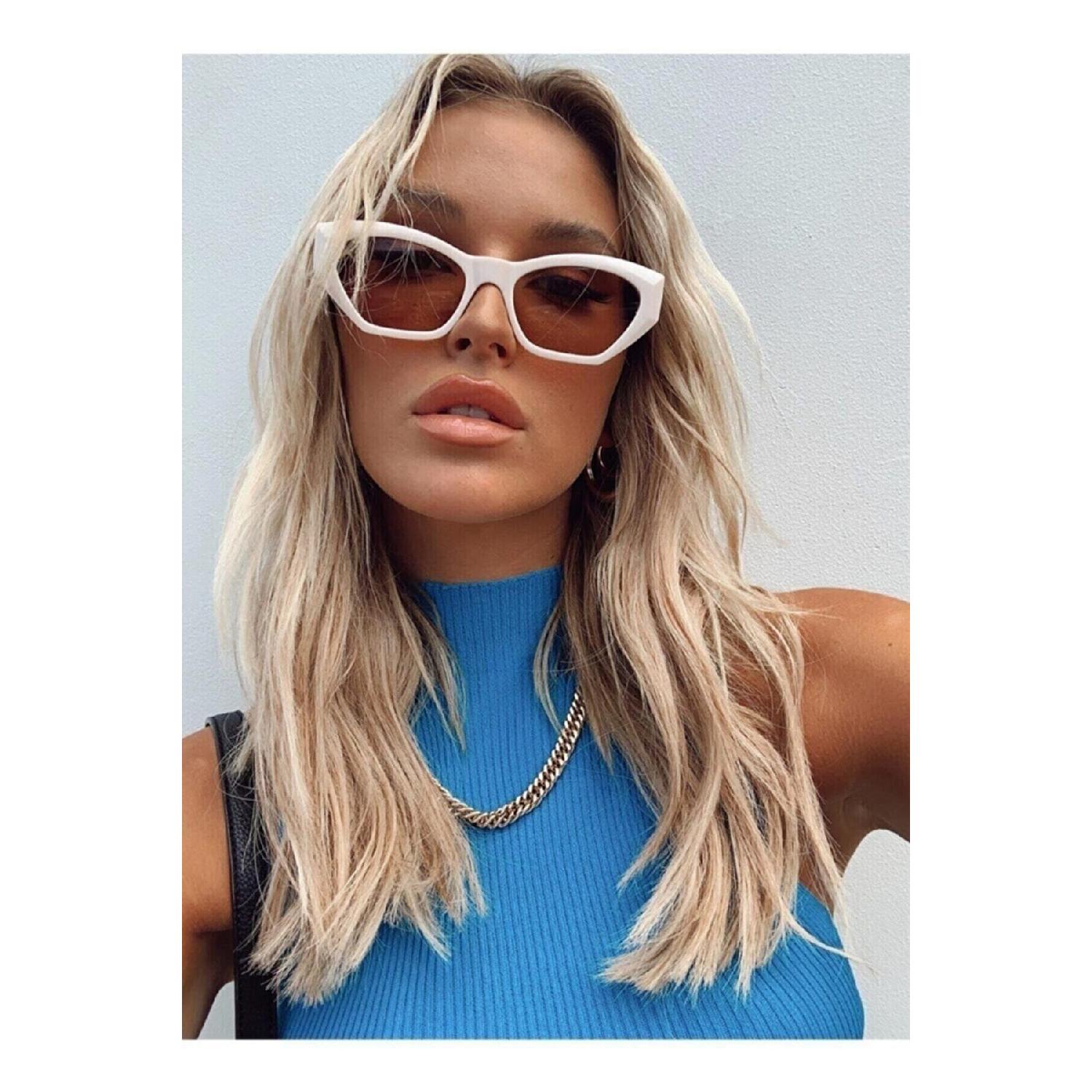 

Кремовые солнцезащитные очки Mila