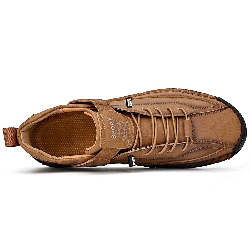 Herren Freizeitschuhe aus Leder Atmungsaktive Sneaker Mode Britischer Stil Loafer Herren Luxus Designer Bootsschuhe