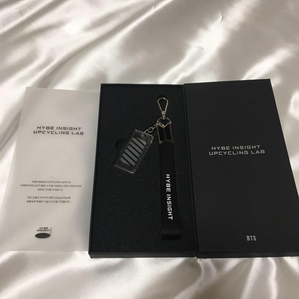 [USED] BTS Bangtan Boys Costume HYBE Visitor Exclusive Keyring