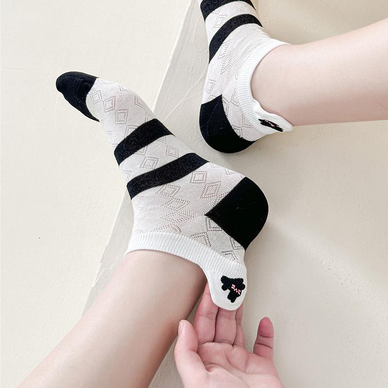 Cartoon-embroidered Socks for Women In Summer, Thin Mesh Hollowed-out Boat Socks with Striped Raised Ears, Boneless Short Socks