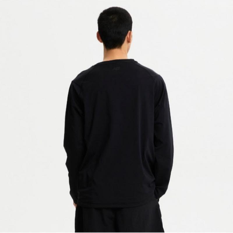 New Balance Long Sleeve Tee Kqj Nbnde22613 19 Common Basic Long Sleeve Rash Guard  Stand