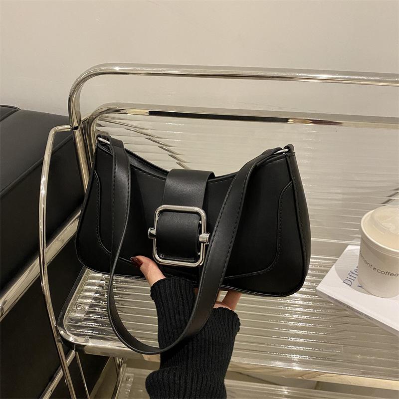 

Commuting to work, solid color, foreign style, advanced temperament, underarm bag, female popular design sense, fashionable and versatile shoulder bag чёрный