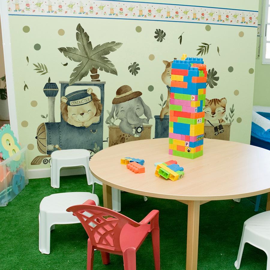 Watercolor Animal Train Wall Stickers, Jungle Adventure Kids Room Decor, Self-Adhesive Wall Art for Kindergarten Nursery Decoration