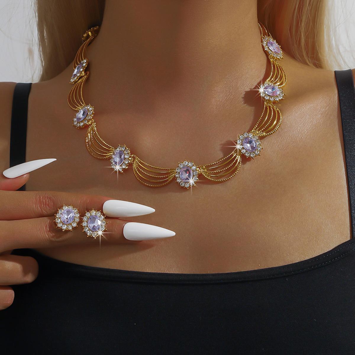 

Luxury and high-end retro gemstone necklace earrings, bride s wedding banquet jewelry set, date, birthday, dinner party