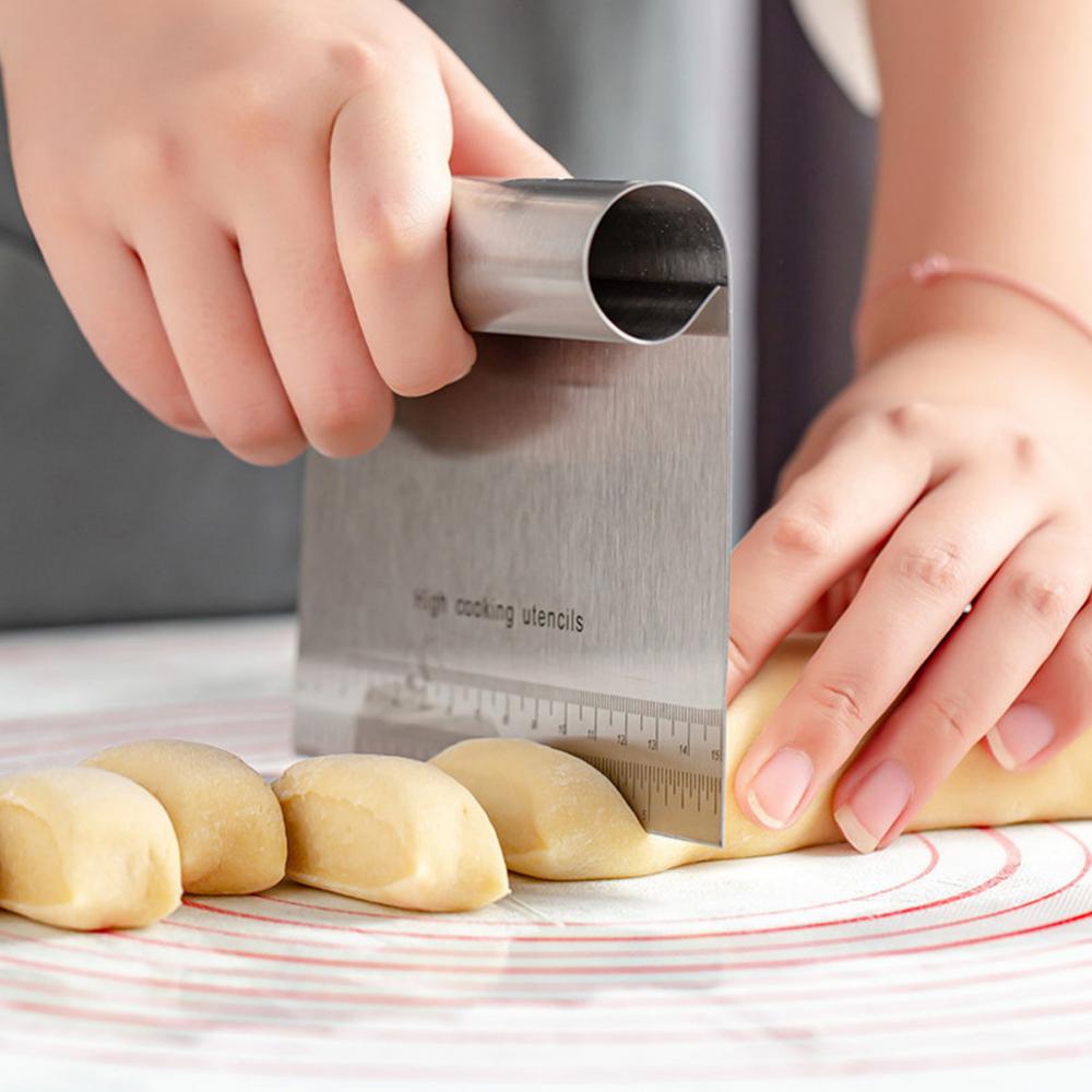 1pc Stainless Steel Scraper Cake Scraper With Scale Dough Scraper Household Diy Cake Baking Sugar Scraper Kitchen Supplies