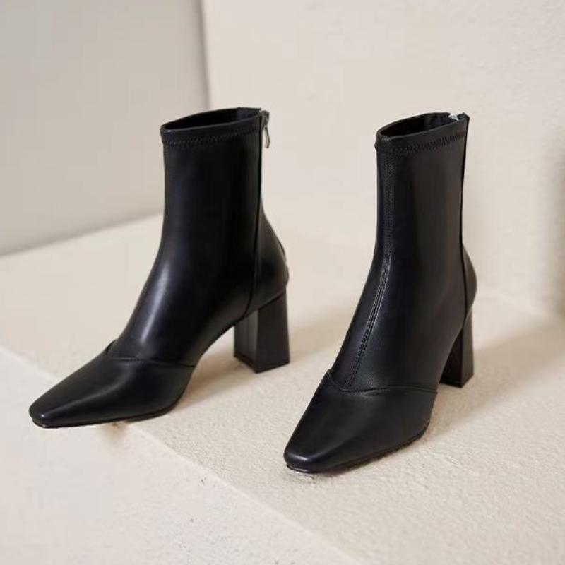 French soft leather new style short boots, autumn and winter fashion trend, versatile square head fashion boots 2025