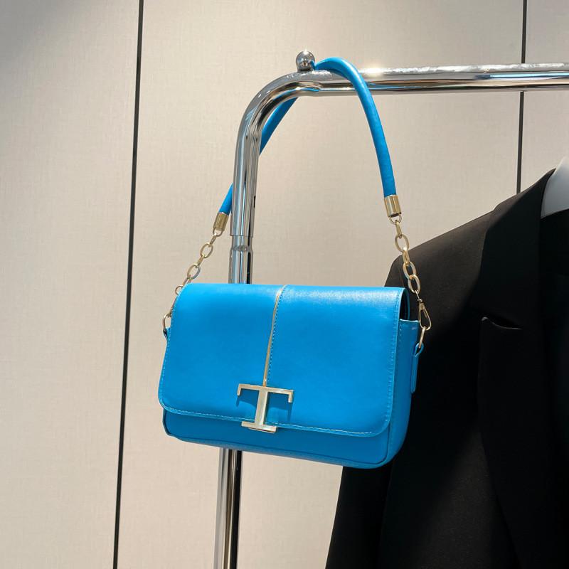 Chic Minimalist Colorful Small Square Crossbody Bag For Fashionable Women синий