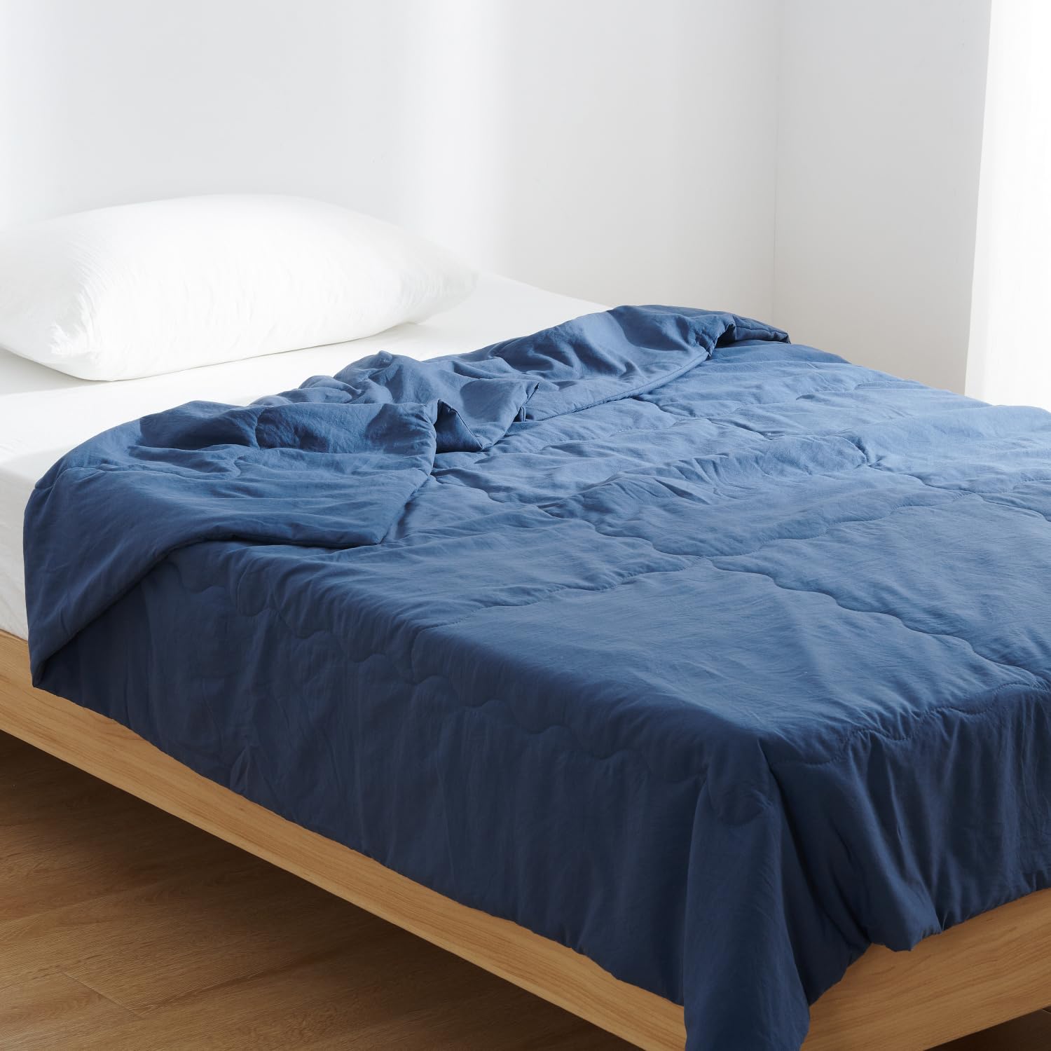 

Atokazo Кожа Для Лета Очень Нежная на TEIJIN Антибактериальные и Защищающие от Запаха Меры Против Воздуха Кожа Пуховое Одеяло Темно-синее Одеяло, Двуспальное, Использование, Легкое,