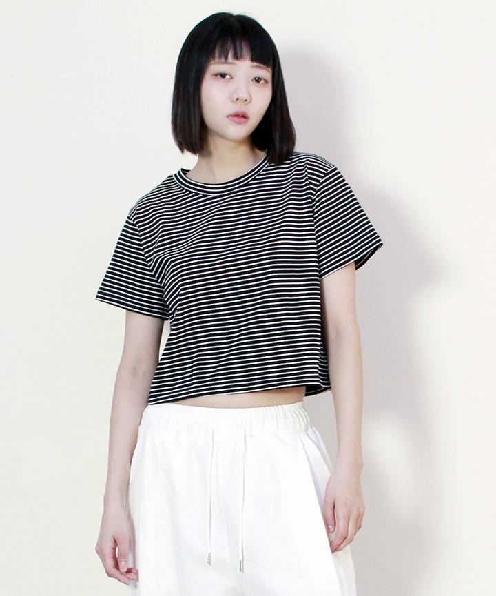 Deumakeu Loose Fit Pinstripe Crop Short Sleeve T-Shirt Black
