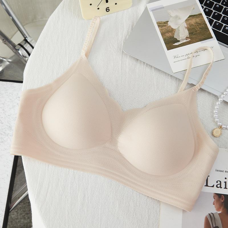 Ultra-thin cool and seamless jelly soft support, pull up and support, anti-sagging bra cover -