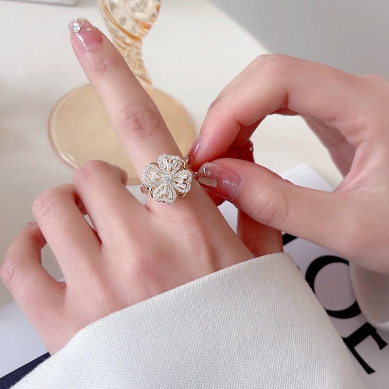 Elegant Minimalist Floral Jewelry Set Women Gold/ Tone Rotating Clover Pendant Necklace Earrings Ring Combo