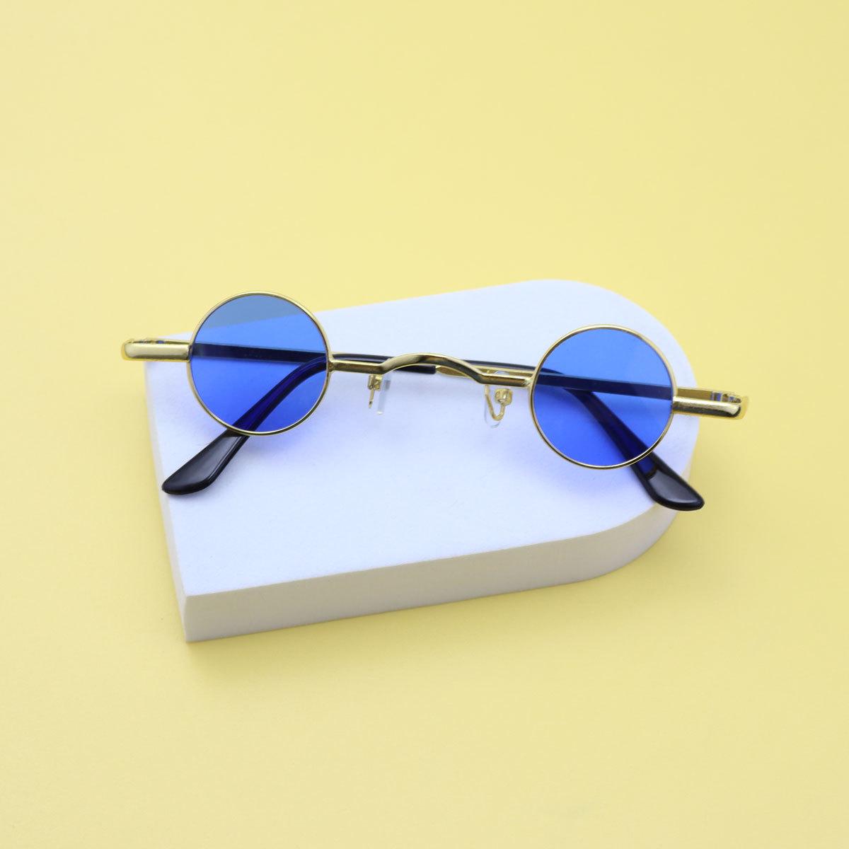 

Винтажные Солнцезащитные очки Маленькая оправа Круглая форма Женские Дизайнерские Металлические Солнцезащитные очки Мужские Уличные Хип-хоп Очки Uv400 As shown in the figu