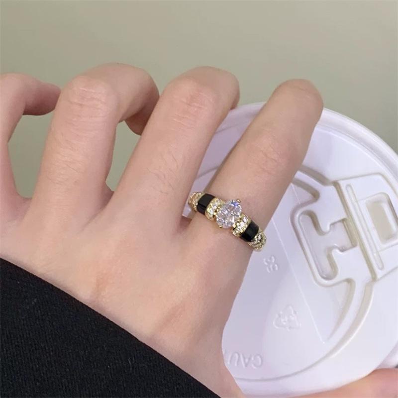 

Женское кольцо Xiancan из высокоуглеродистого серебра 925 пробы с позолотой и белым овальным бриллиантом 6x8. Size 5