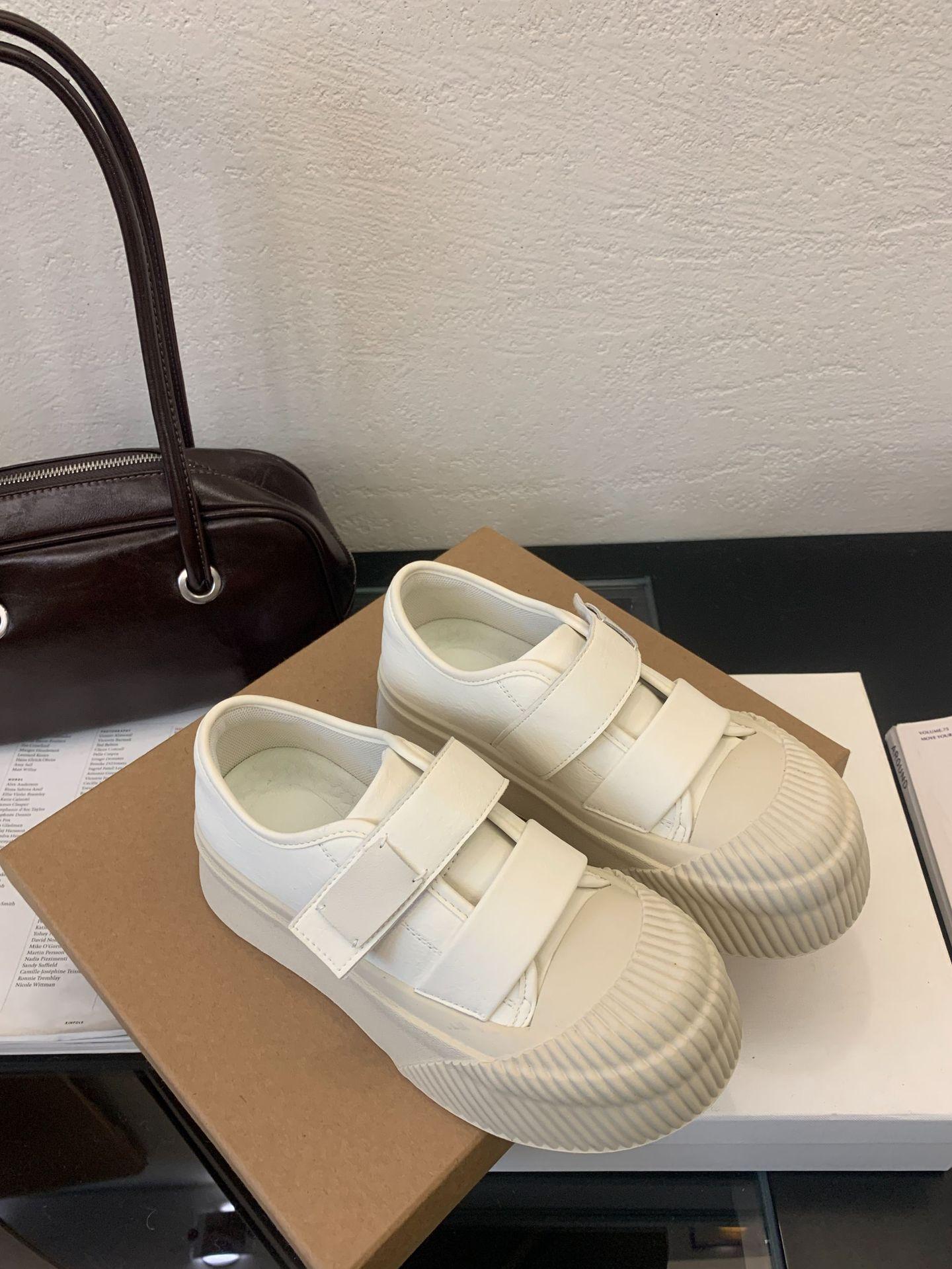 

Виноград мать осень и зима новая кожа толстая подошва пушистые туфли утолщенный бархат теплые повседневные туфли бисквиты маленькие белые туфли женские 40