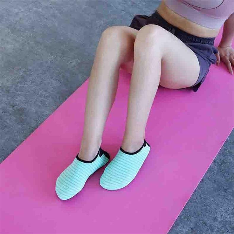 Manufacturer Is Not Easy To Slide Indoor Sports and Leisure Sports Shoes Factory Sports Soft and Lightweight Women's Shoes Casual Shoes