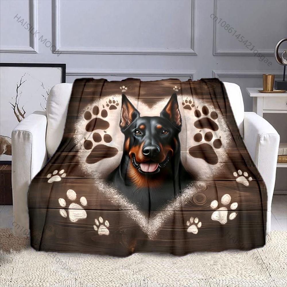 Heart-shaped Paw Print Design Pattern Blanket Flannel Material Soft Warm for All Seasons, Home Outdoor Camping Picnics RV