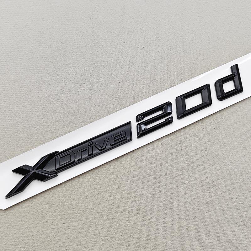 3D ABS Autoaufkleber Logo X1 X2 XDrive20d Heckklappen-Emblem Kotflügel Seiten-Emblem Für BMW Xdrive X1 X2 X3 320d 320i E84 F48 F39 U10 uq2